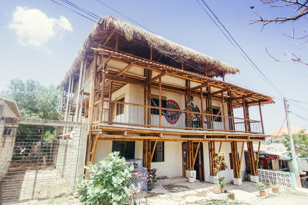 La Tortuga Hostel Taganga Exterior foto